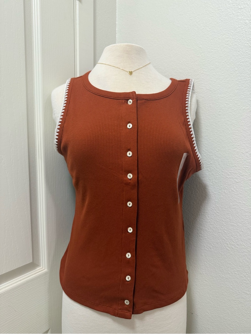 Ribbed Button-Front Tank Top in Rust with Contrast Trim - Women's